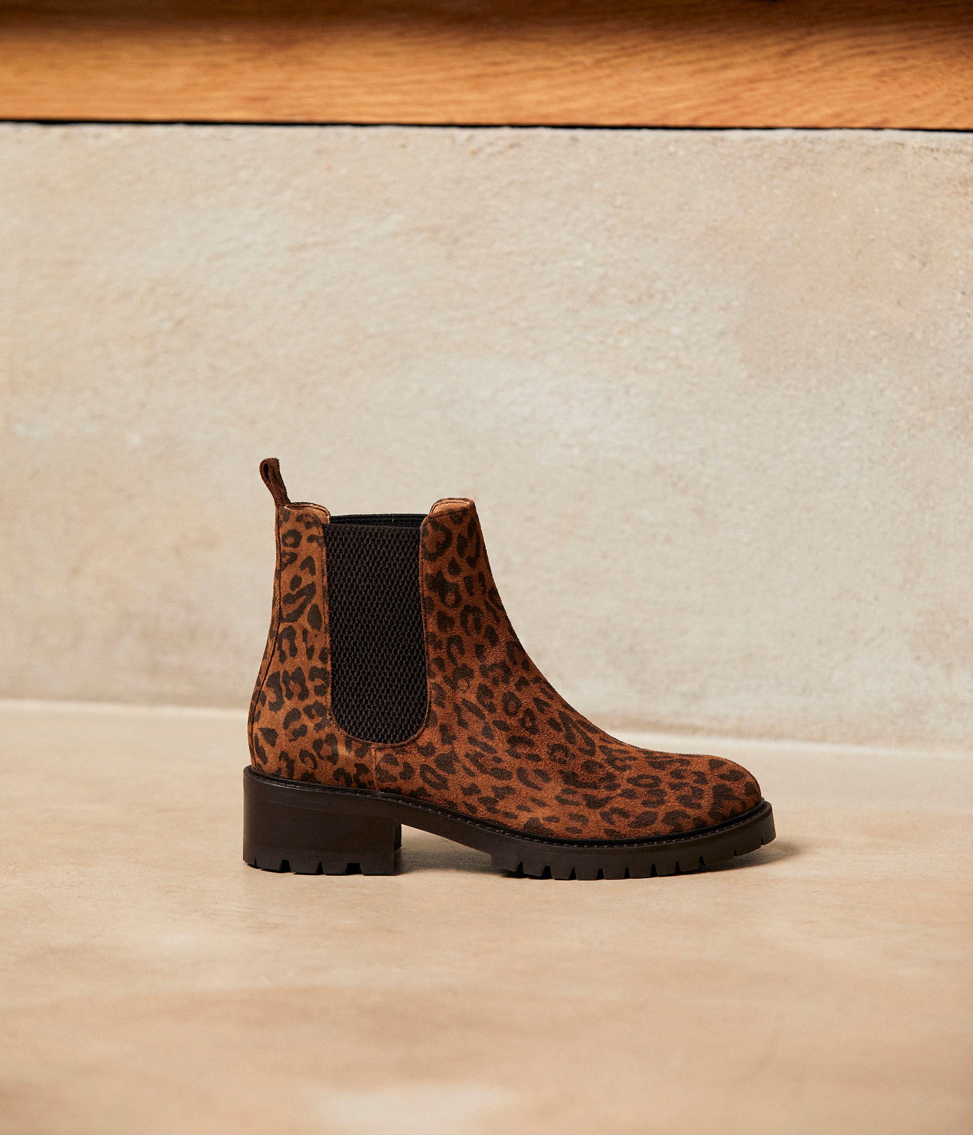 Leopard skin chelsea boots outlet
