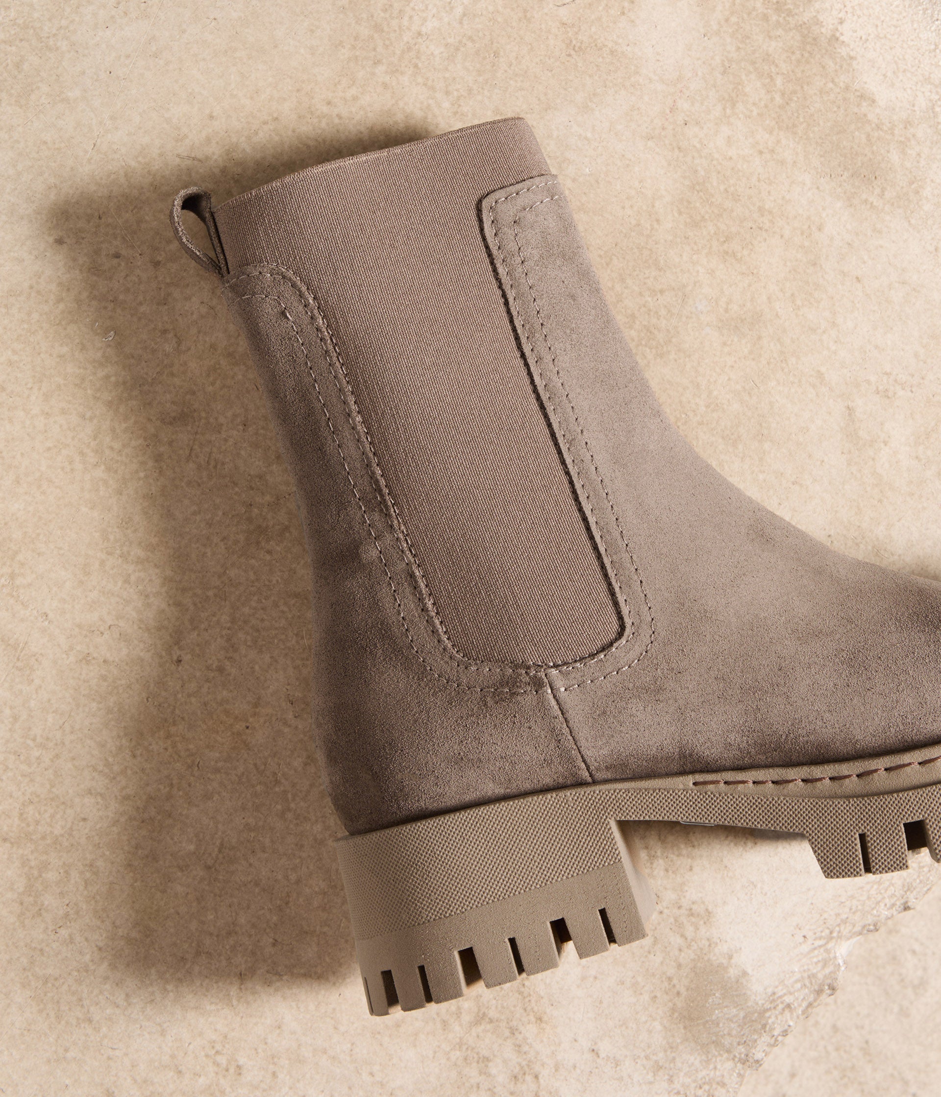 Vesper taupe Chelsea boots